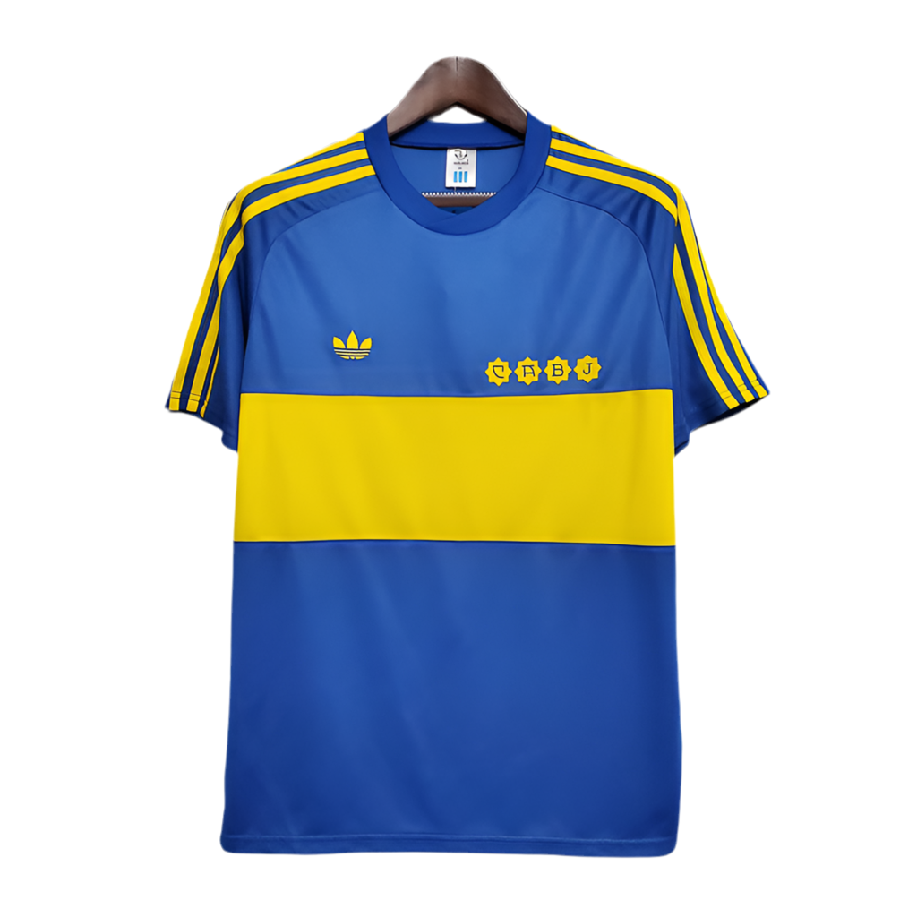 6FBD36D5-15FE-4748-820A-9E2247253EB6.png Jersey Boca Juniors Retro 1981 Blue and Yellow - Image 1