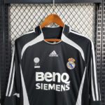 2006/2007 Retro Real Madrid Away Jersey Long Sleeve - Image 4
